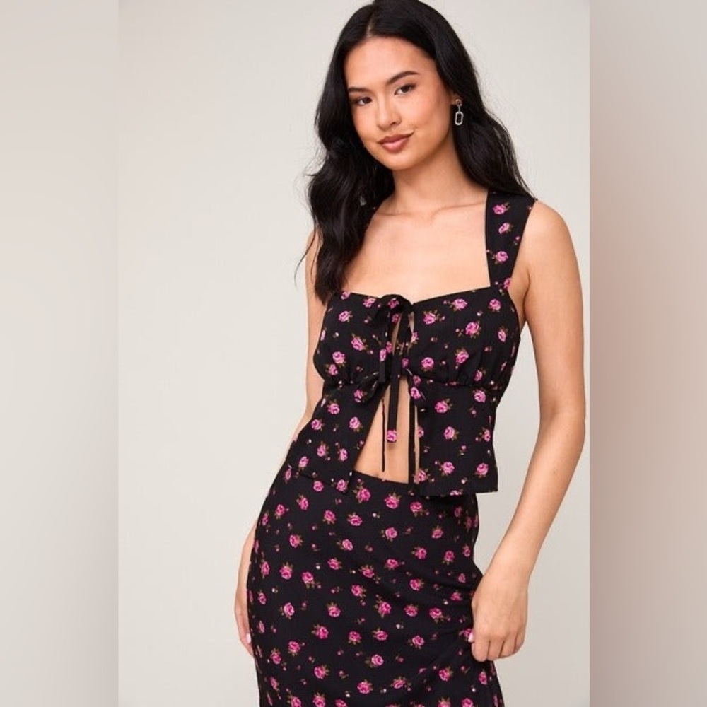 Floral Rose Print Front Tie Wide Strap Top - Le Lis